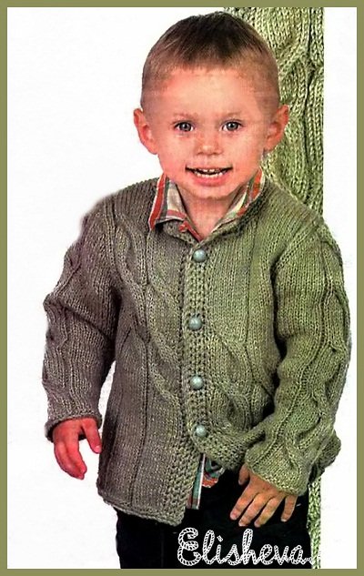 Жакет оливкового цвета для двухлетнего мальчика вязаный спицами с отделкой  ...