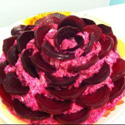 Изысканный салат «Бархатная роза». Рецепт с фото