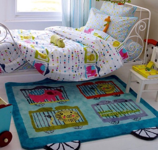 Красивая детская и развитие 2 в 1: необычные коврики для детской комнаты
