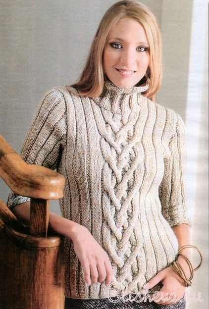 Женский бежевый пуловер вязаный спицами. Схема+описание