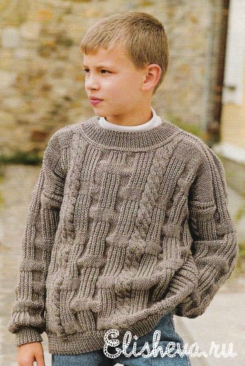 Коричневый пуловер для мальчика вязаный спицами