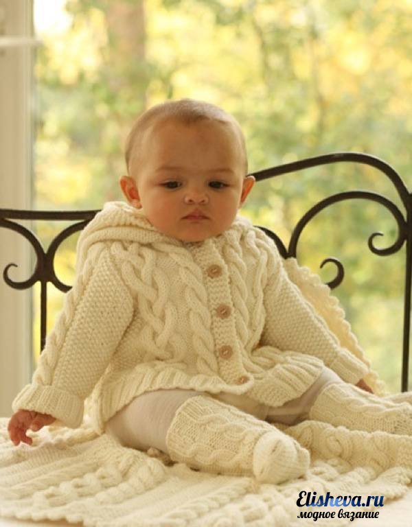 Комплект: жакет, носочки и одеяло "Счастье цвета сгущенки" для малыша от от Drops Design