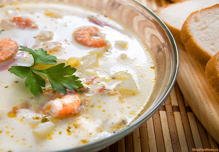 Суп из плавленых сырков с креветками. Пошаговый рецепт с фото