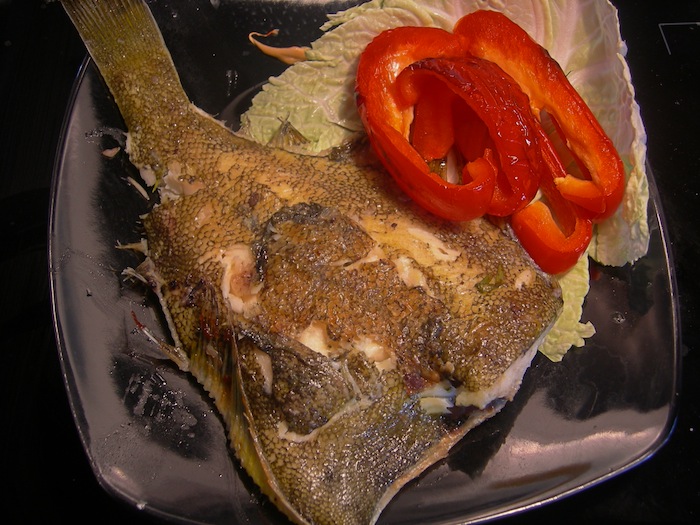 Рыба камбала на гриле (на сковородке гриль). Пошаговый рецепт с фото