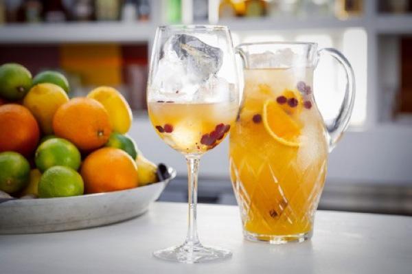 Летние  напитки: рецепты с фото освежающих напитков. Топ-5 необычного домашнего лимонада