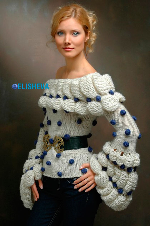 Эпатажный пуловер с шишечками и объемными элементами "Королева вечера", вязаный спицами