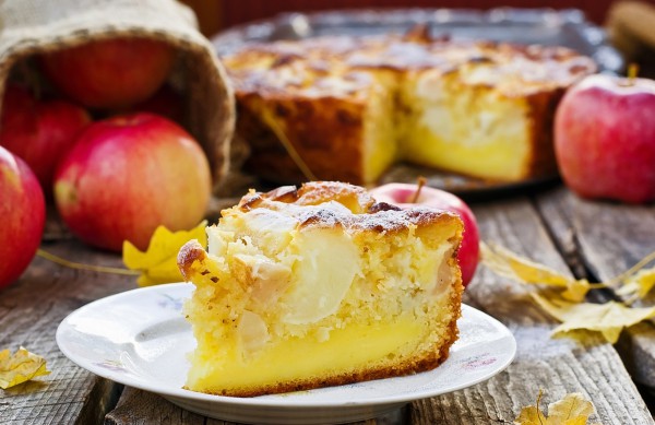 Яблочный пирог с ванильно-сметанным кремом. Рецепт с фото
